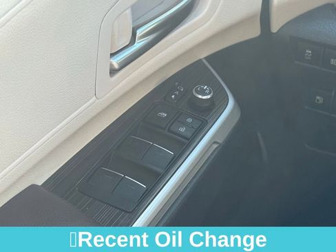 Used 2021 Toyota Sienna Platinum image 34
