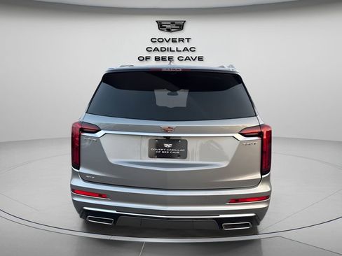 New 2025 Cadillac XT6 Luxury image 8