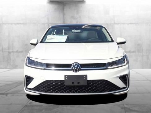 New 2026 Volkswagen Jetta SE image 4
