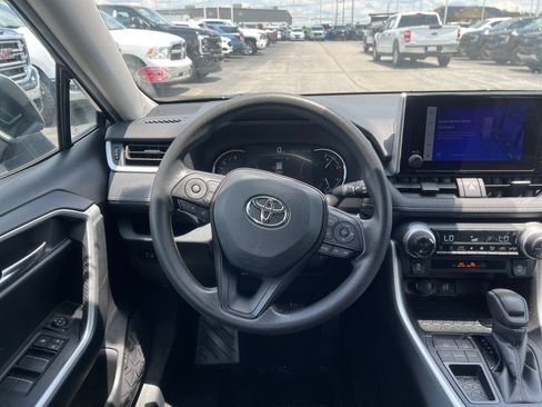 Used 2024 Toyota RAV4 XLE FWD image 16