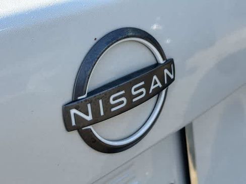 Used 2024 Nissan Sentra SV FWD image 11