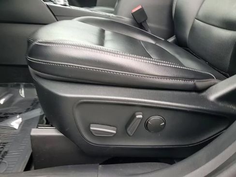 Used 2020 Ford Escape SEL image 15