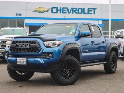 Used 2017 Toyota Tacoma TRD Sport w/ Tow Package