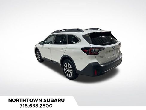 Used 2022 Subaru Outback Premium image 17