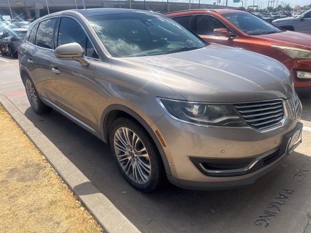 Used 2018 Lincoln MKX Reserve FWD image 2