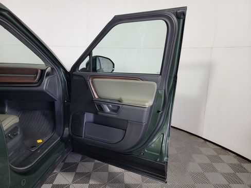 Used 2023 Rivian R1T Adventure AWD/4WD image 18