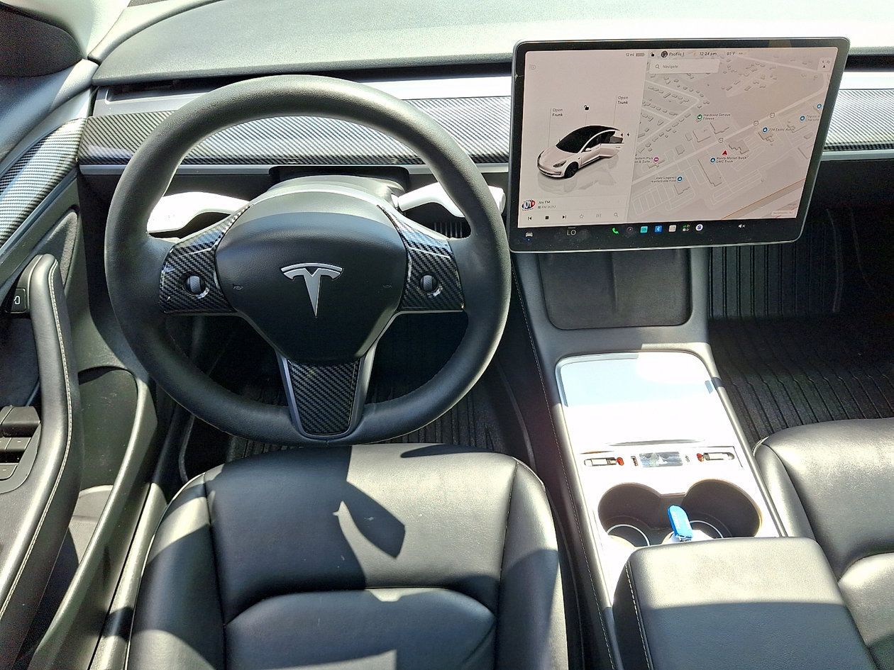 Used 2023 Tesla Model 3 Standard Range RWD image 11