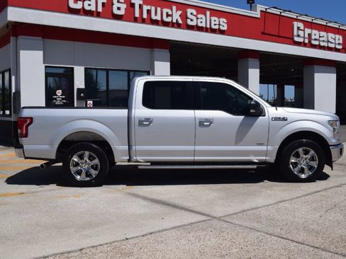 Used 2017 Ford F150 XLT w/ Equipment Group 302A Luxury RWD image 2