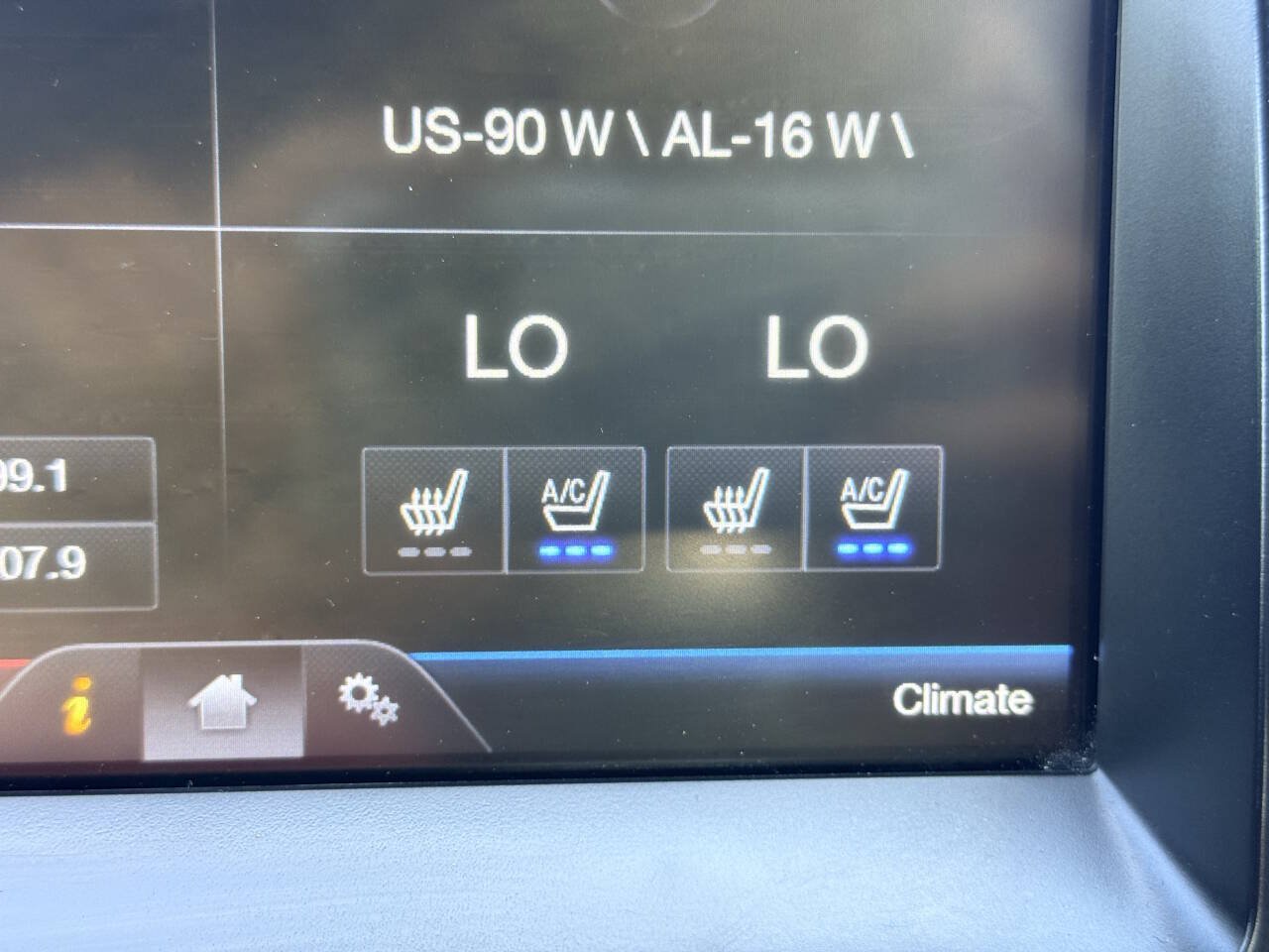 Used 2013 Ford F150 Platinum AWD/4WD image 28