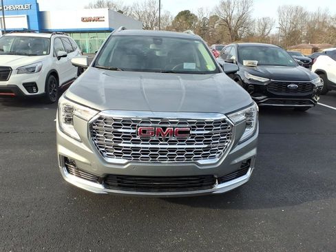 Used 2023 GMC Terrain Denali w/ Denali Premium Package image 2