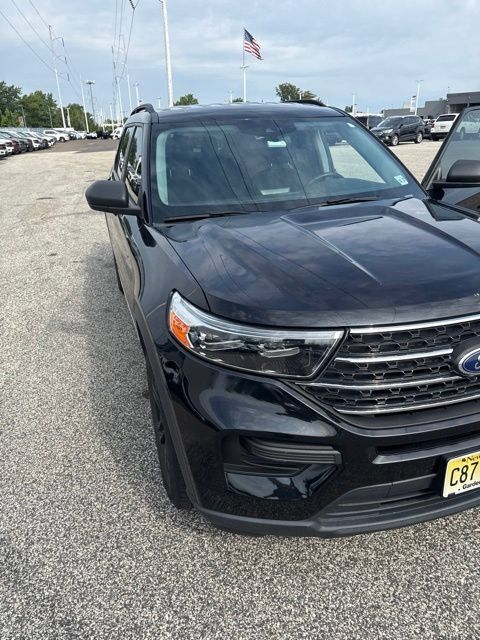 Used 2022 Ford Explorer XLT AWD/4WD image 18