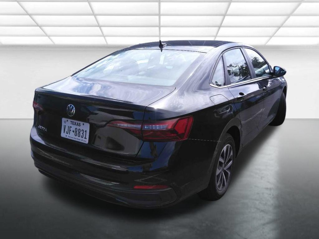 Used 2024 Volkswagen Jetta S FWD image 2