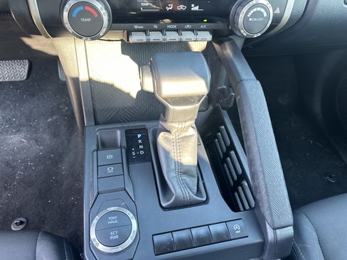 Used 2024 Toyota Tacoma SR5 RWD image 29