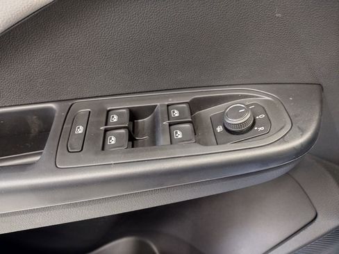 New 2026 Volkswagen Taos S AWD/4WD image 18