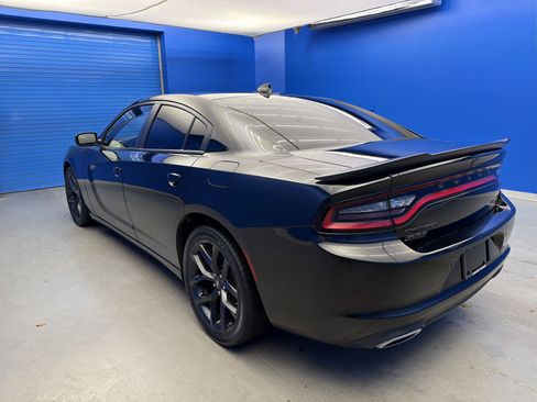 Used 2022 Dodge Charger SXT w/ Plus Group image 5