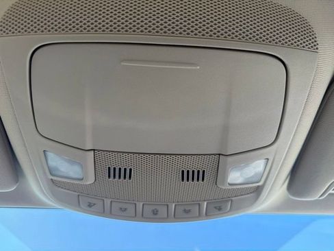 Used 2018 Ford Fusion SE w/ Fusion SE Technology Package FWD image 32