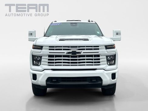 Used 2024 Chevrolet Silverado 2500 Custom w/ Custom Value Package image 2
