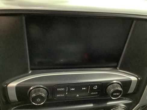 Used 2014 GMC Sierra 1500 SLT w/ SLT Crew Cab Value Package AWD/4WD image 18
