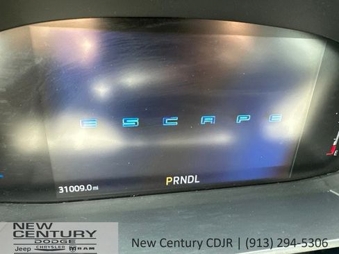 Used 2025 Ford Escape Active AWD/4WD image 31