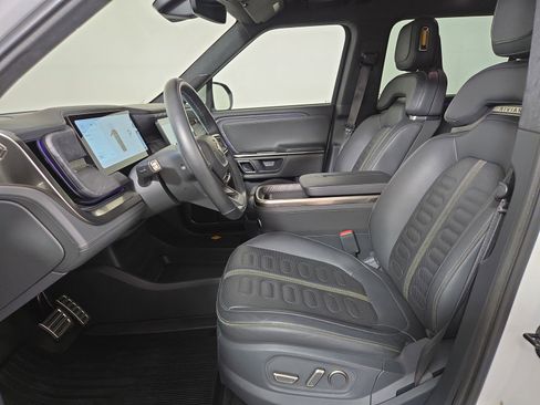 Used 2022 Rivian R1S Launch Edition image 20