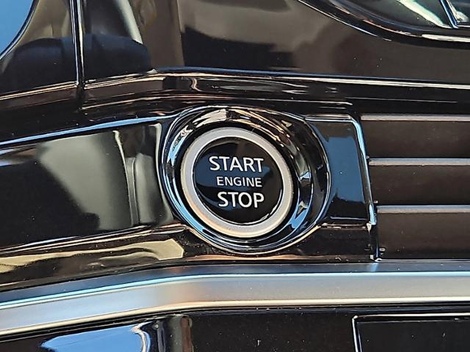 Used 2023 Nissan Pathfinder SL w/ SL Premium Package AWD/4WD image 24