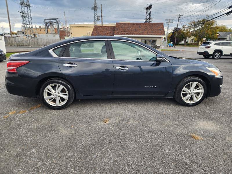 Used 2013 Nissan Altima 2.5 SL FWD image 10