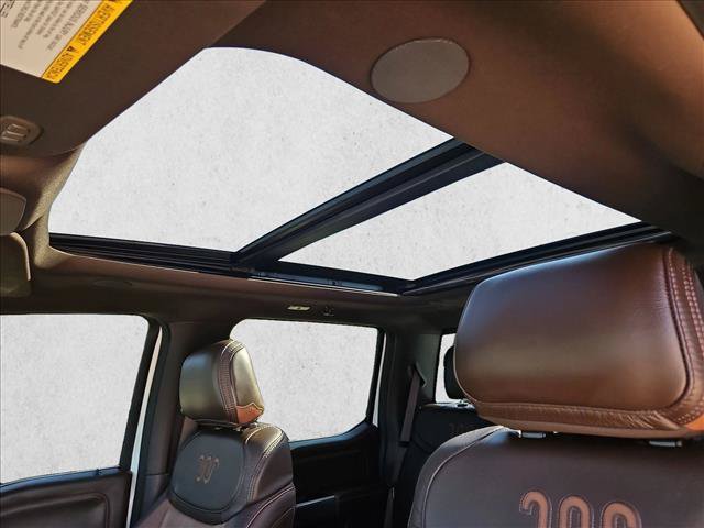 Used 2025 Ford F250 King Ranch w/ Chrome Package AWD/4WD image 16