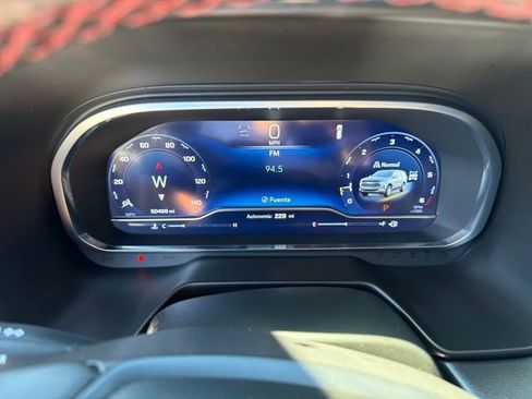 Used 2024 Chevrolet Suburban RST w/ Luxury Package image 16