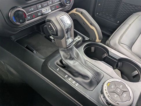 New 2025 Ford Bronco Badlands w/ Sasquatch Package image 37