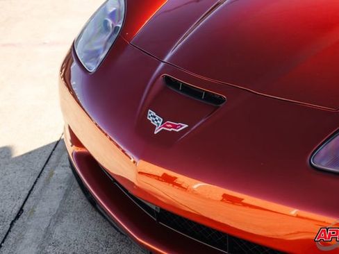 Used 2006 Chevrolet Corvette Z06 w/ Preferred Equipment Group image 19