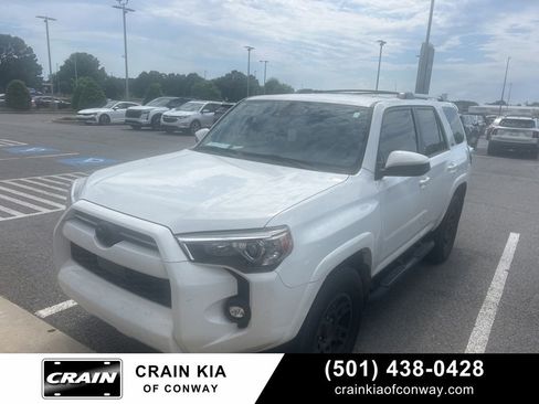 Used 2021 Toyota 4Runner SR5 AWD/4WD image 1