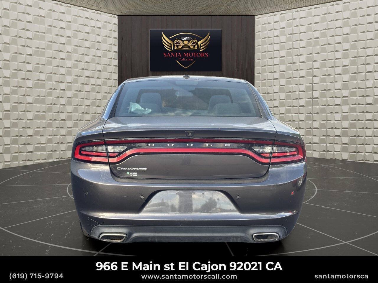 Used 2021 Dodge Charger SXT w/ Leather Interior Group RWD image 8