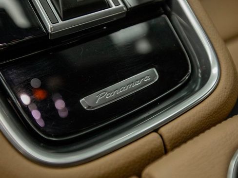 Used 2023 Porsche Panamera image 25