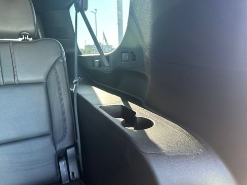 Used 2023 Chevrolet Suburban RST AWD/4WD image 18