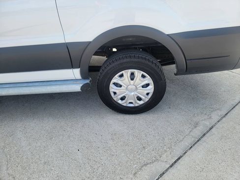 Used 2025 Ford Transit 250 Low Roof w/ Exterior Upgrade Package RWD image 19