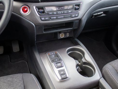 Used 2023 Honda Ridgeline Sport image 21