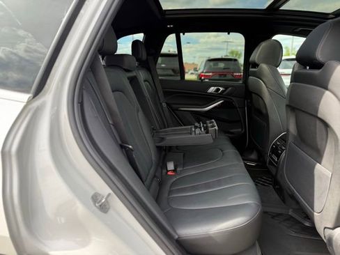 Used 2021 BMW X5 xDrive40i AWD/4WD image 19