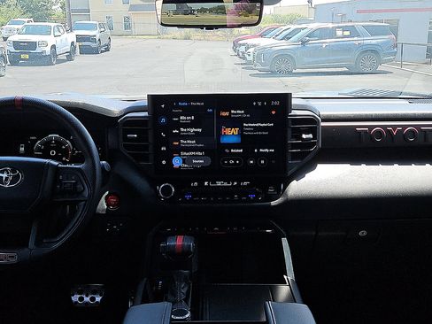 Used 2025 Toyota Sequoia TRD Pro AWD/4WD image 10