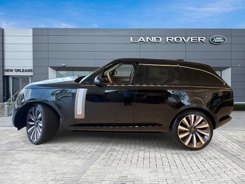 New 2026 Land Rover Range Rover SV AWD/4WD image 2