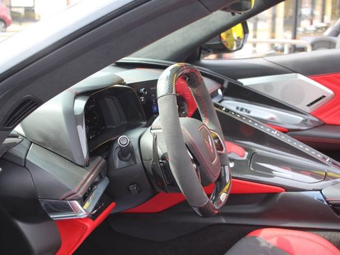 Used 2023 Chevrolet Corvette Z06 image 25