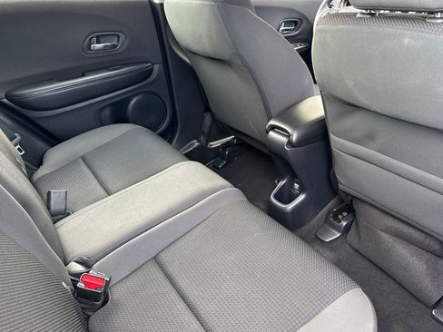 Used 2020 Honda HR-V LX image 30