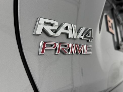 Used 2021 Toyota RAV4 XSE w/ Premium Package AWD/4WD image 10