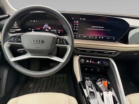 Certified 2025 Audi Q5 Premium w/ Convenience Package image 11