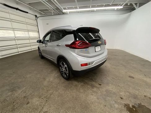 Used 2020 Chevrolet Bolt Premier w/ Infotainment Package image 4