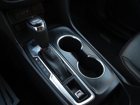 Used 2021 Chevrolet Equinox LT image 10