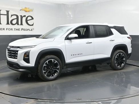 New 2026 Chevrolet Equinox LT w/ Convenience Package II image 10