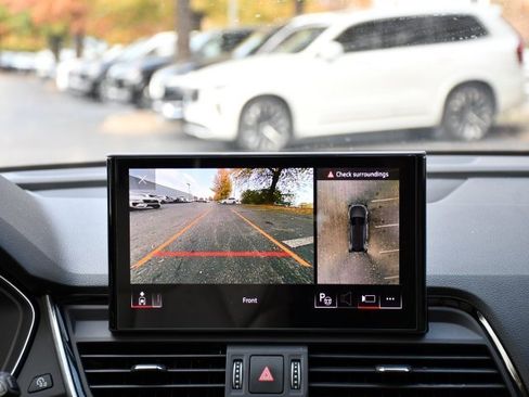 Used 2023 Audi Q5 2.0T Prestige w/ Prestige Package image 29