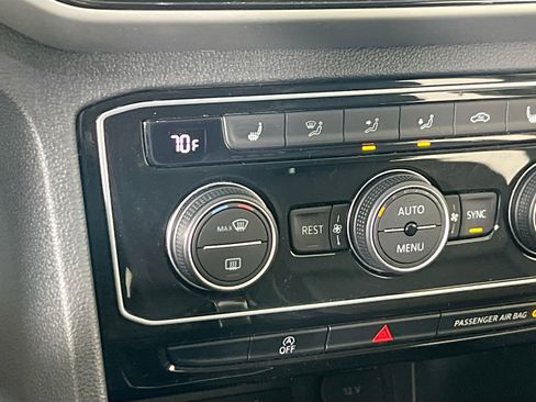 Used 2022 Volkswagen Atlas SE image 19