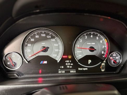 Used 2016 BMW M4 Convertible image 13