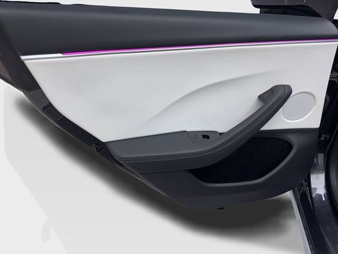 Used 2025 Tesla Model 3 Long Range image 34